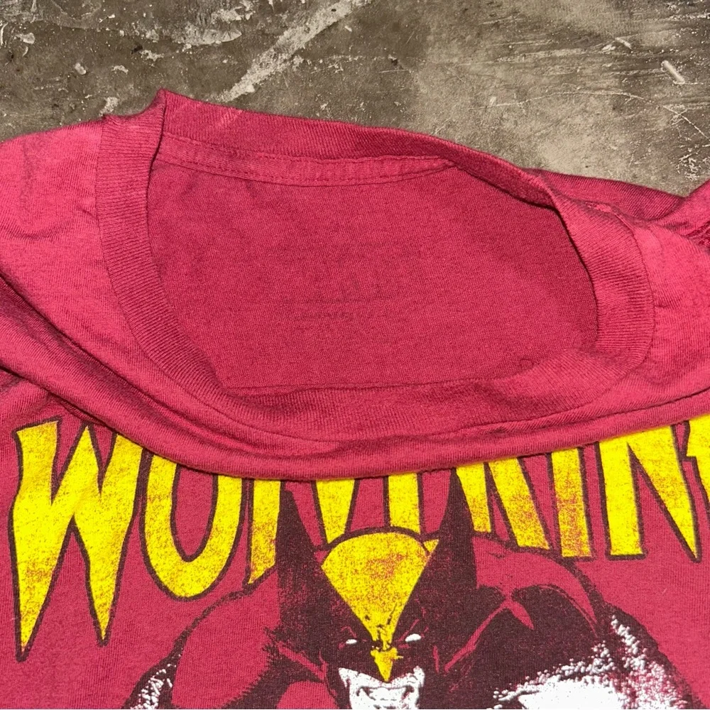 MEDIUM Vintage Burgundy Red Wolverine Marvel Comics graphic tee - Picture 2 of 7